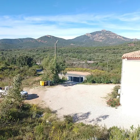 Candella 3 Apartment