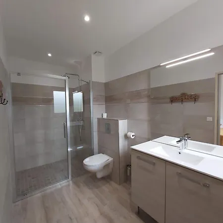 Candella 3 Apartment *