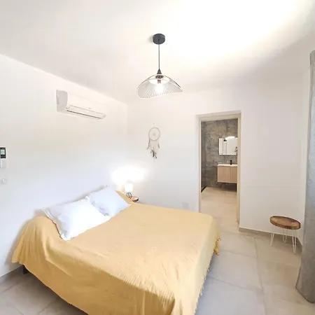 Candella 3 * Galeria (Corsica)