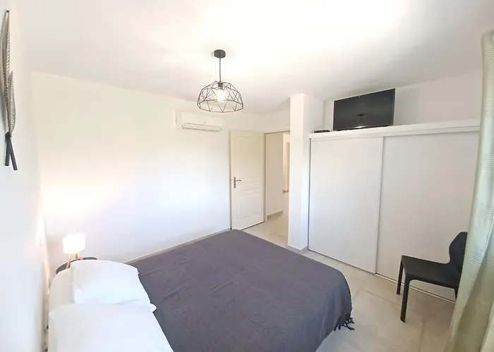 Candella 3 Galeria (Corsica)