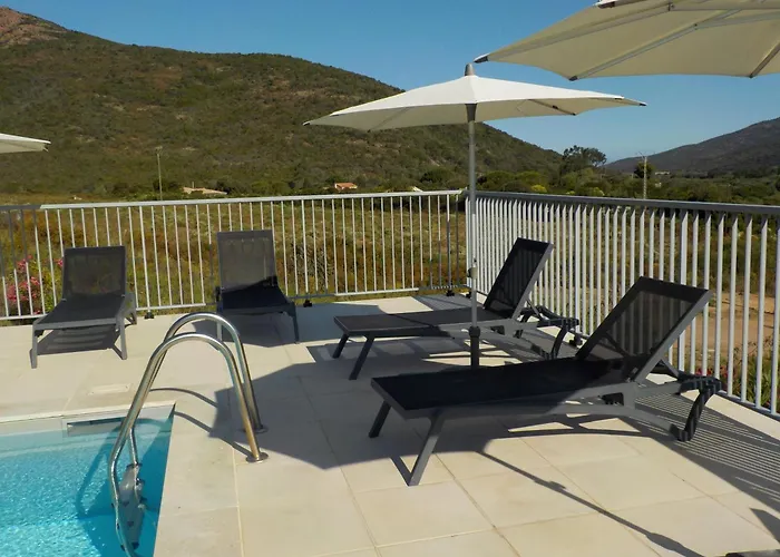 Candella 3 * Galeria (Corsica)